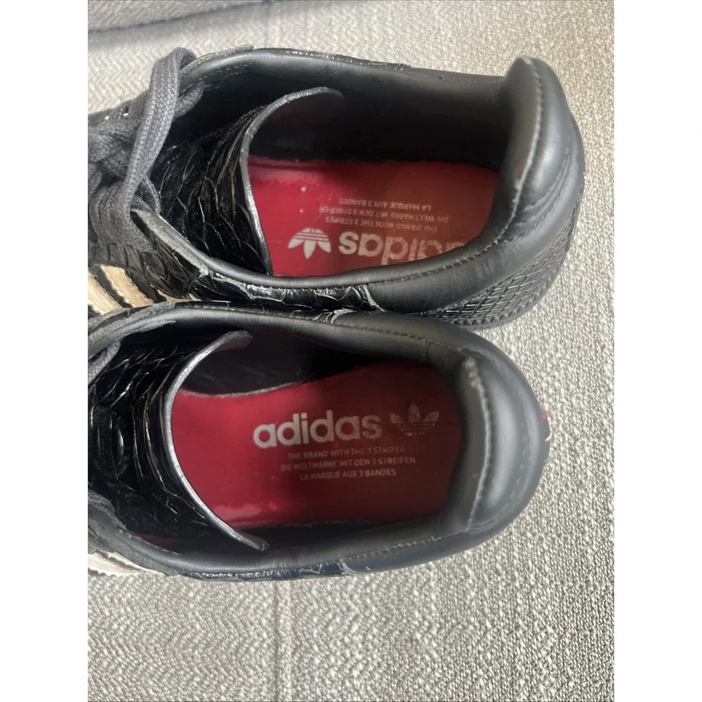adidas smoke free